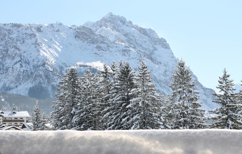 Hotel Pontechiesa Cortina d'Ampezzo Exterior foto